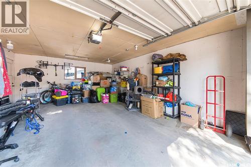902 Steeves Avenue, Saskatoon, SK - Indoor Photo Showing Garage