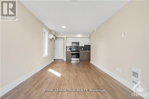 5 - 364 WINONA AVENUE , Ottawa, Ontario K1Z 5H7 4