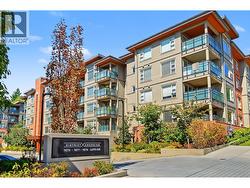210 1677 LLOYD AVENUE  North Vancouver, BC V7P 0B1