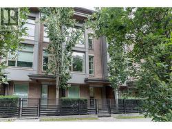 5510 OAK STREET  Vancouver, BC V6M 2V6