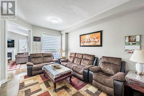 29 Gower Crescent, Brampton, ON - Indoor Photo Showing Living Room