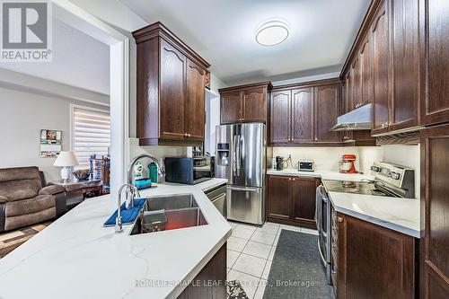 29 Gower Crescent, Brampton, ON - Indoor Photo Showing Kitchen With Double Sink
