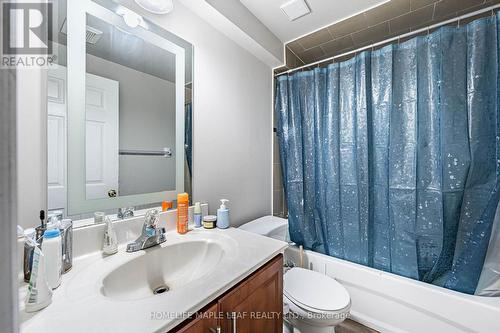 29 Gower Crescent, Brampton, ON - Indoor Photo Showing Bathroom