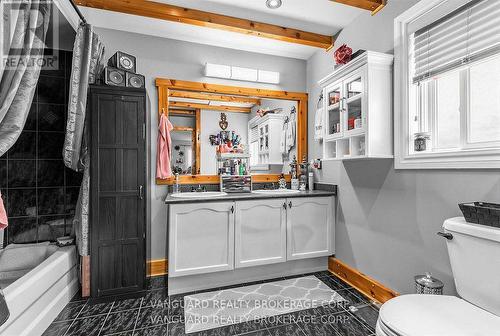 111 Grapevine Road, Caledon, ON - Indoor Photo Showing Bathroom