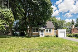 22 HAVENRIDGE DRIVE Toronto, ON M9P 3M4