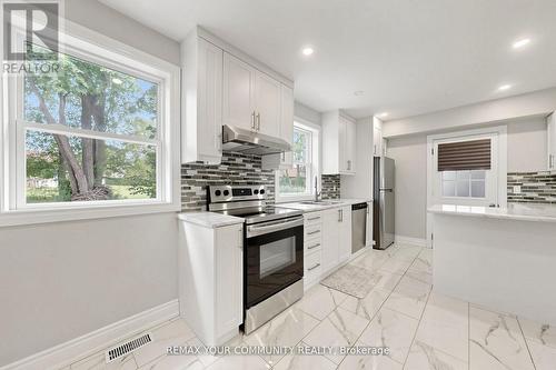 22 Havenridge Drive, Toronto, ON - Indoor Photo Showing Kitchen