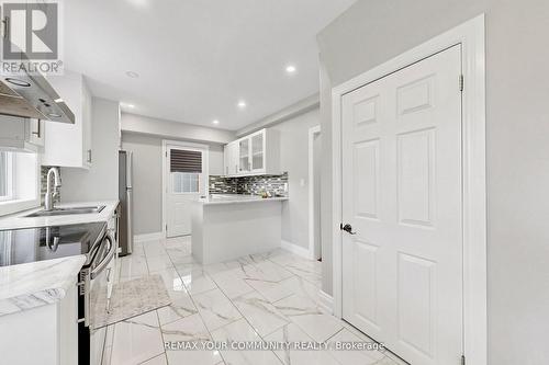 22 Havenridge Drive, Toronto, ON - Indoor Photo Showing Kitchen