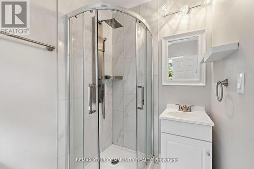 22 Havenridge Drive, Toronto, ON - Indoor Photo Showing Bathroom