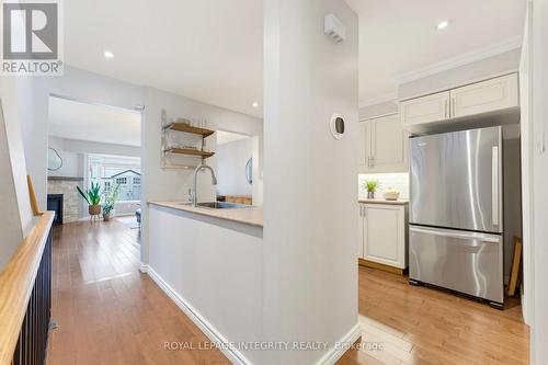 39 Ready Way, Ottawa, ON - Indoor Photo Showing Kitchen