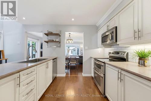 39 Ready Way, Ottawa, ON - Indoor Photo Showing Kitchen With Upgraded Kitchen