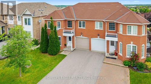 135 WAINSCOT AVENUE  Newmarket, ON L3X 2X6