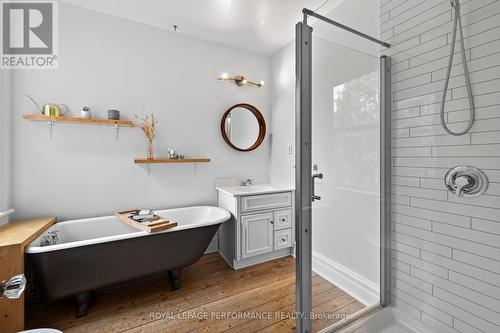 72 Springfield Road, Ottawa, ON - Indoor Photo Showing Bathroom