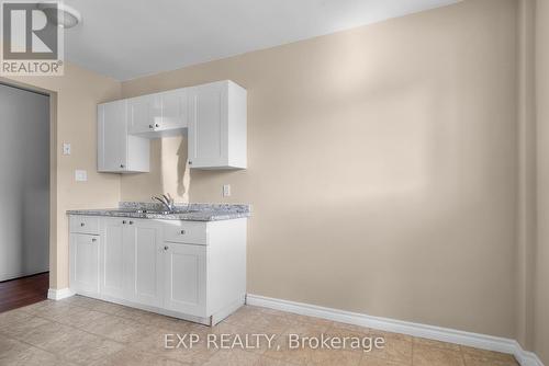 5 - 4663 HURON STREET , Niagara Falls (Downtown), Ontario L2E 2H7 2