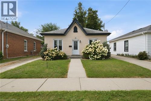 82 ST. GEORGE Street  Brantford, ON N3R 1V4