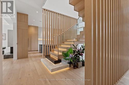27 Berkinshaw Crescent, Toronto, ON - Indoor Photo Showing Other Room