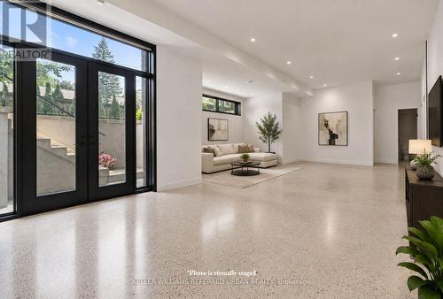 27 Berkinshaw Crescent, Toronto, ON - Indoor Photo Showing Other Room