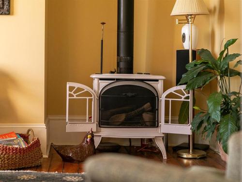33 Cuisack Street, Dartmouth, NS - Indoor With Fireplace