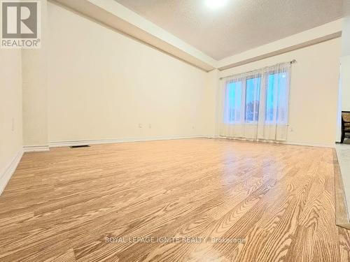 25 Jack Potts Way, Clarington, ON - Indoor Photo Showing Other Room
