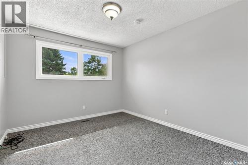 541 Guelph Crescent, Saskatoon, SK - Indoor Photo Showing Other Room