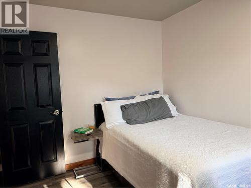 481 Willow Bay, Estevan, SK - Indoor Photo Showing Bedroom