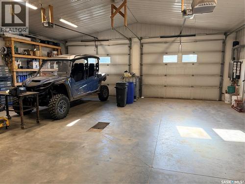 481 Willow Bay, Estevan, SK - Indoor Photo Showing Garage