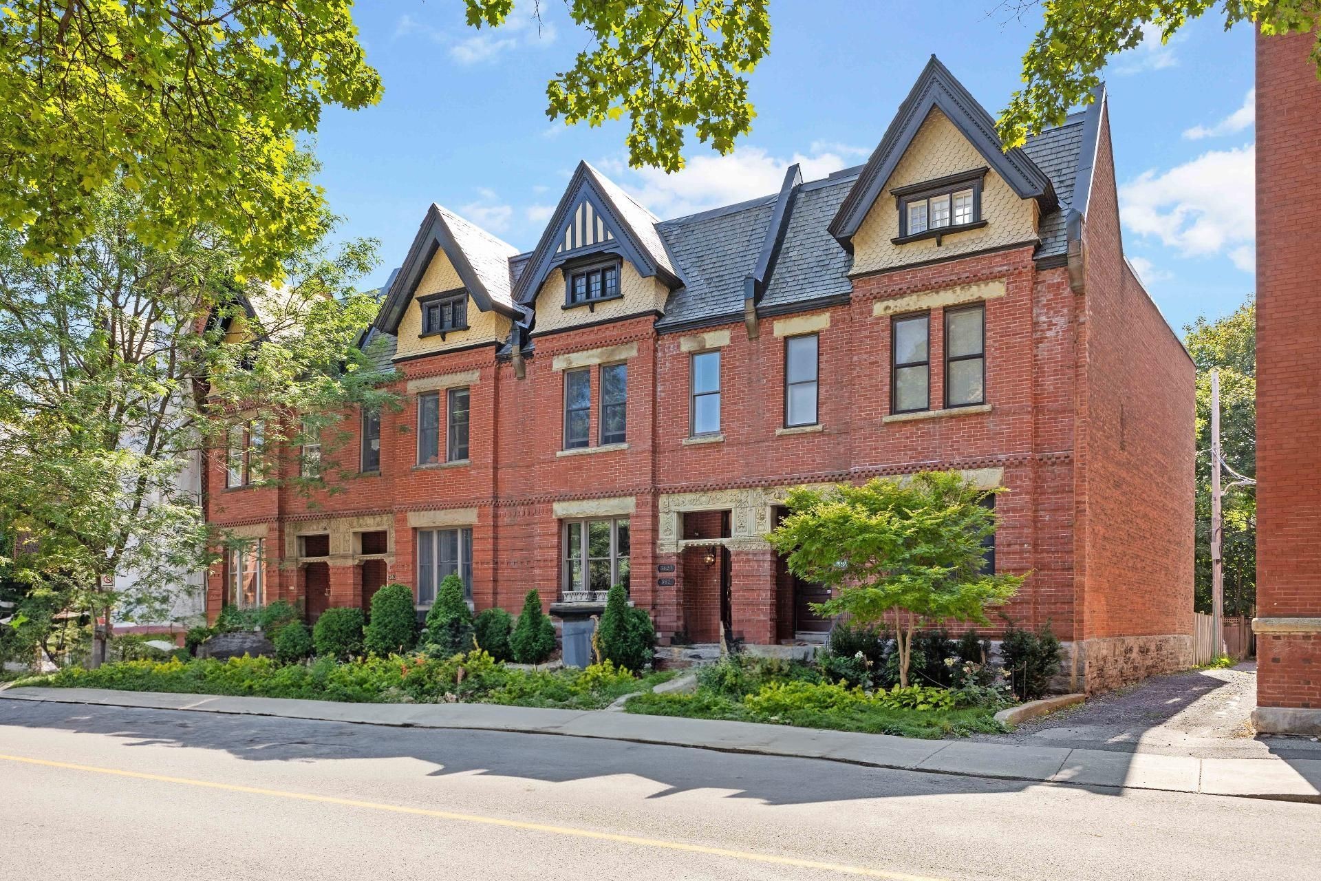 382A Av Metcalfe — photo 1