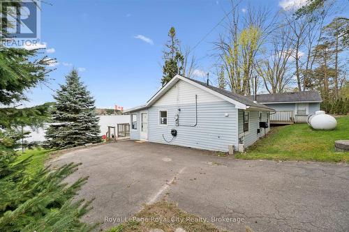 335 Third Street, Centre Wellington (Belwood), ON - Outdoor