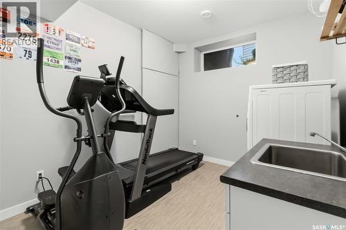 338 Laurier Crescent, North Saskatchewan River, SK - Indoor Photo Showing Gym Room