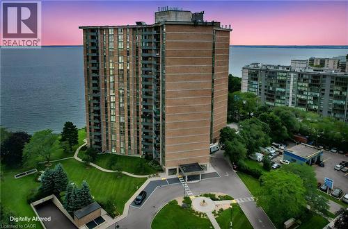 5250 LAKESHORE Road Unit# 1207  Burlington, ON L7L 5L2