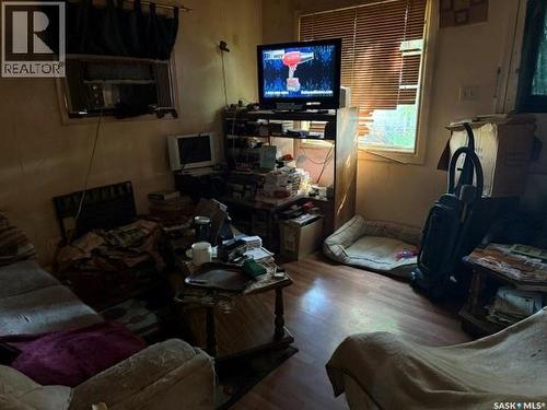 848 17Th Street W, Prince Albert, SK - Indoor