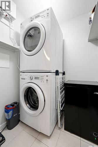 205 1610 Dakota Drive, Regina, SK - Indoor Photo Showing Laundry Room