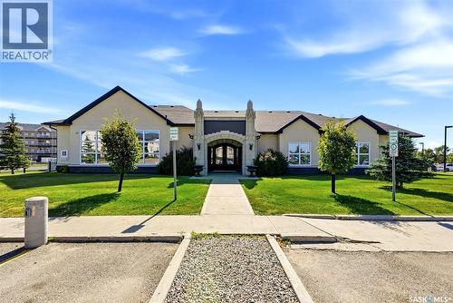 205 1610 Dakota Drive, Regina, SK - Outdoor