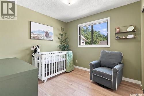 94 Dale Crescent, Regina, SK - Indoor Photo Showing Bedroom
