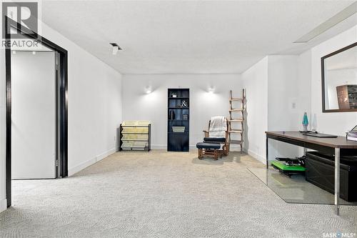 94 Dale Crescent, Regina, SK - Indoor