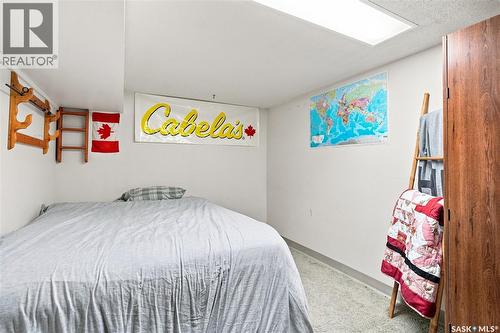 94 Dale Crescent, Regina, SK - Indoor Photo Showing Bedroom