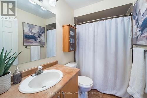 6577 Jazzy Mews, Mississauga, ON - Indoor Photo Showing Bathroom