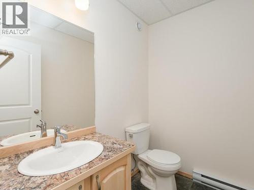 20 Quick Street, Whitehorse, YT - Indoor Photo Showing Bathroom