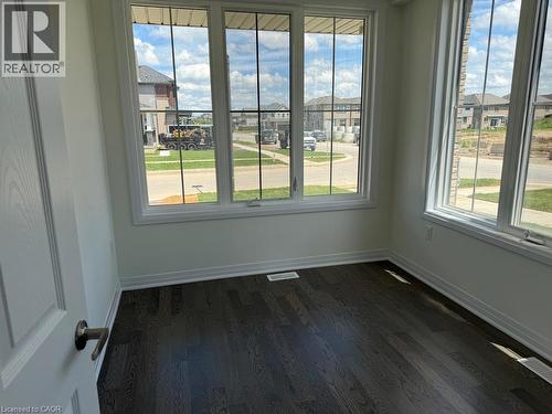 40 TURNBULL Drive , Brantford, Ontario N3T 0K4 4
