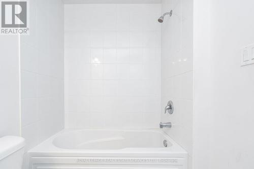 72 - 166 Deerpath Drive, Guelph, ON - Indoor Photo Showing Bathroom