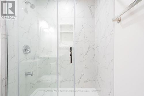 72 - 166 Deerpath Drive, Guelph, ON - Indoor Photo Showing Bathroom
