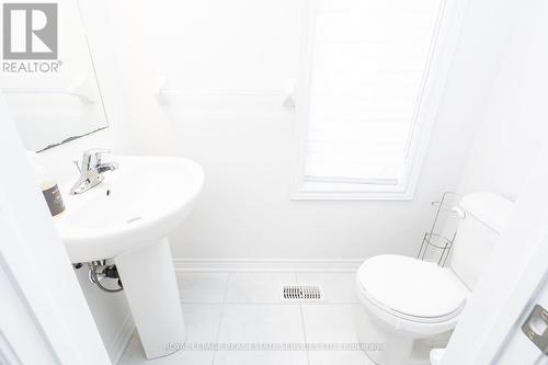 72 - 166 Deerpath Drive, Guelph, ON - Indoor Photo Showing Bathroom