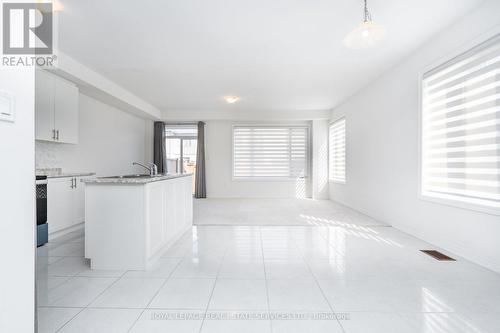 72 - 166 Deerpath Drive, Guelph, ON - Indoor