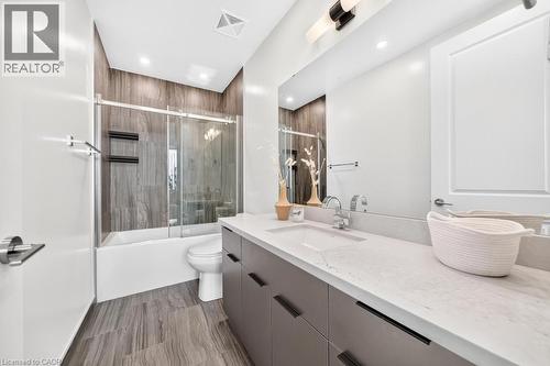 2007 James Street Unit# 2002, Burlington, ON - Indoor Photo Showing Bathroom