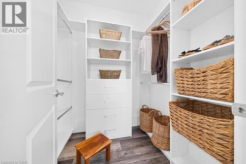 2007 James Street Unit# 2002, Burlington, ON - Indoor With Storage