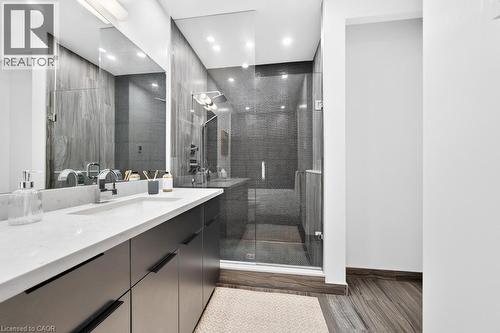 2007 James Street Unit# 2002, Burlington, ON - Indoor Photo Showing Bathroom