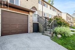 32 - 52 ADELAIDE STREET Barrie, ON L4N 3T5