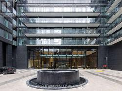 206S - 127 BROADWAY AVENUE S  Toronto, ON N4P 1V4