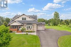 123 MUIRFIELD COURT  Mississippi Mills, ON K0A 2X0