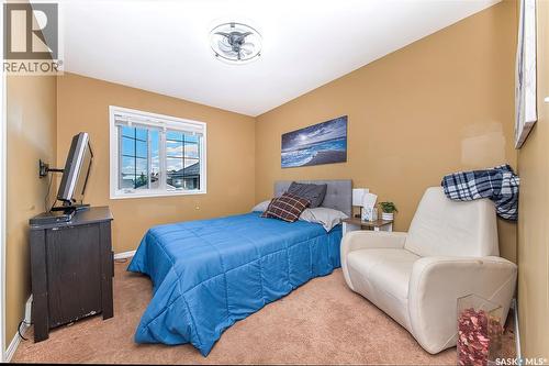 114 Mcfarland Place, Saskatoon, SK - Indoor Photo Showing Bedroom