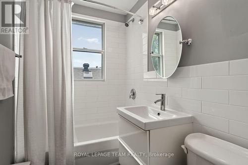 111 Ivy Crescent, Ottawa, ON - Indoor Photo Showing Bathroom